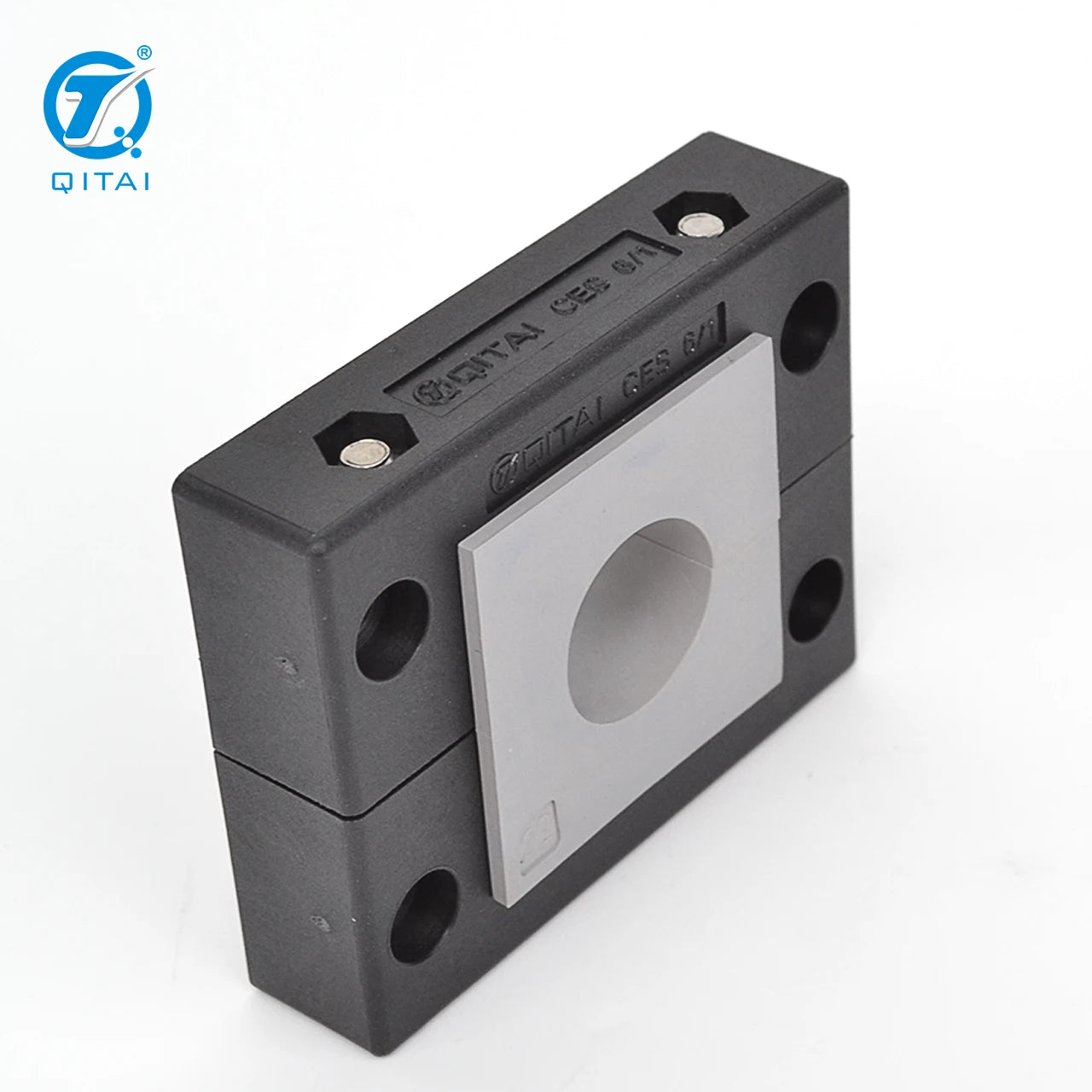 CES 6/1 Quick Installation Cable Entry Systems PA66 UL94 Nylon Material -40-140℃ Snap Cable Entry Gland Plate Original Title
