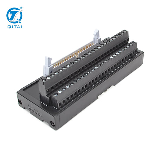 QMT025A 50-Pin MIL Wire Connector DC24V 1A Screw Connection 1.5mm AWG16 Automotive Electric Terminal Block Module PLC Connector