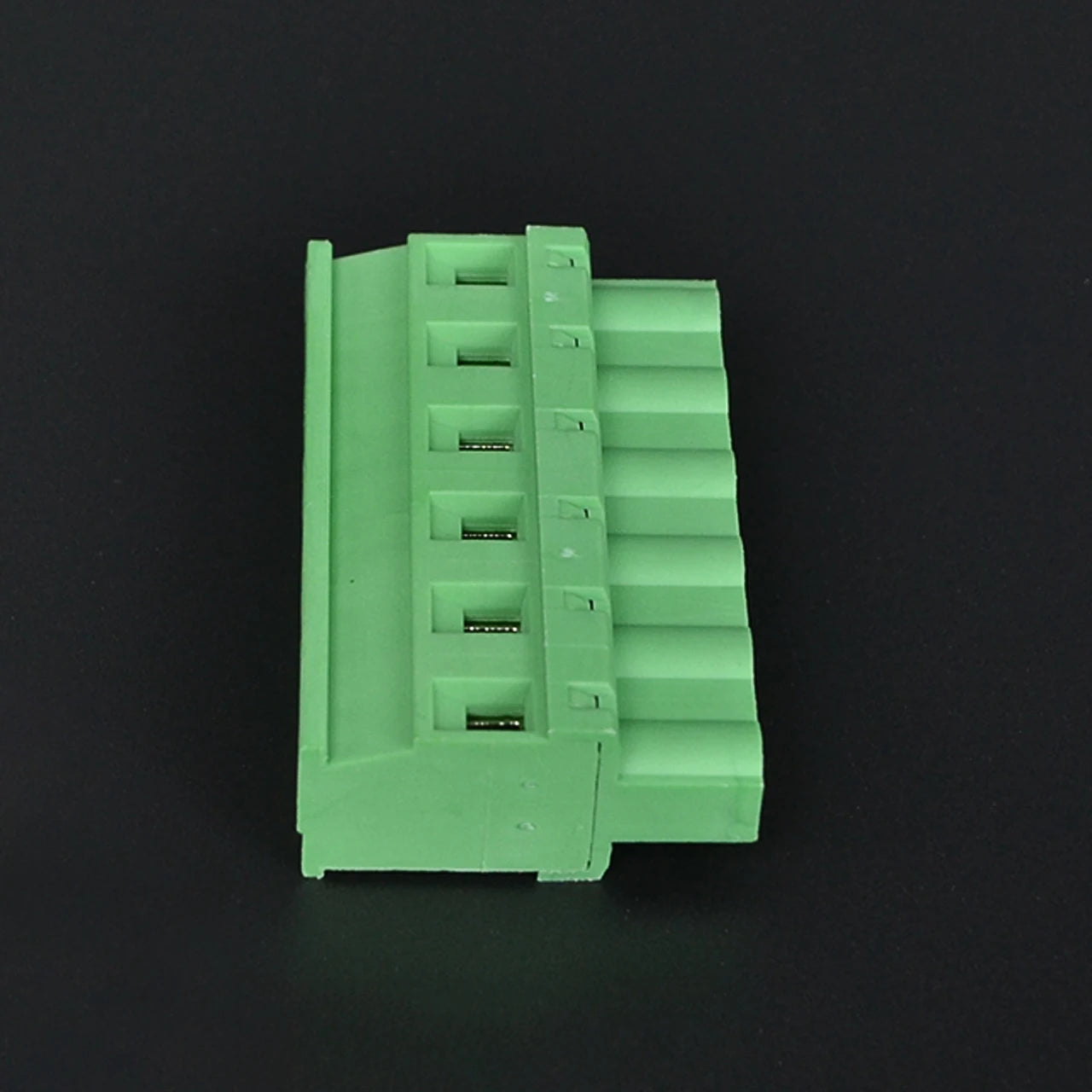 QPRB-762-6P  Green PA Material PCB Terminal Blocks with 7.62mm Pitch Durable Male and Female Connections