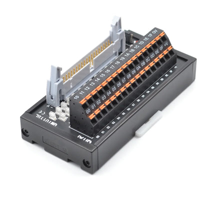 QMT011SL 32 Bit PLC Input Output Module Light Adapter Terminal Block with Relay Terminal Station