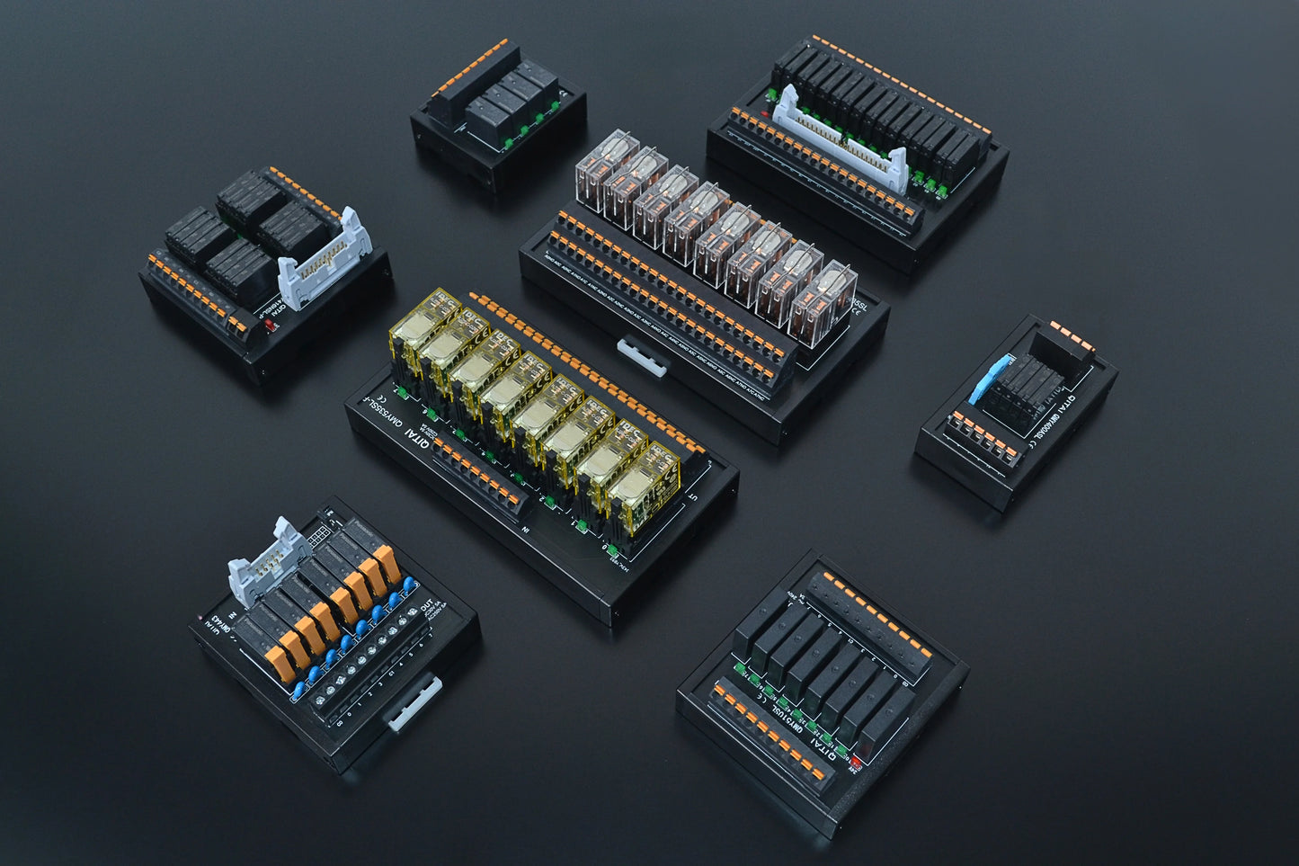 QMT025A/KSL 50-Pin Input/Output PLC Connector Automotive Industrial Use DC24V 1A Screw Terminal Block Module